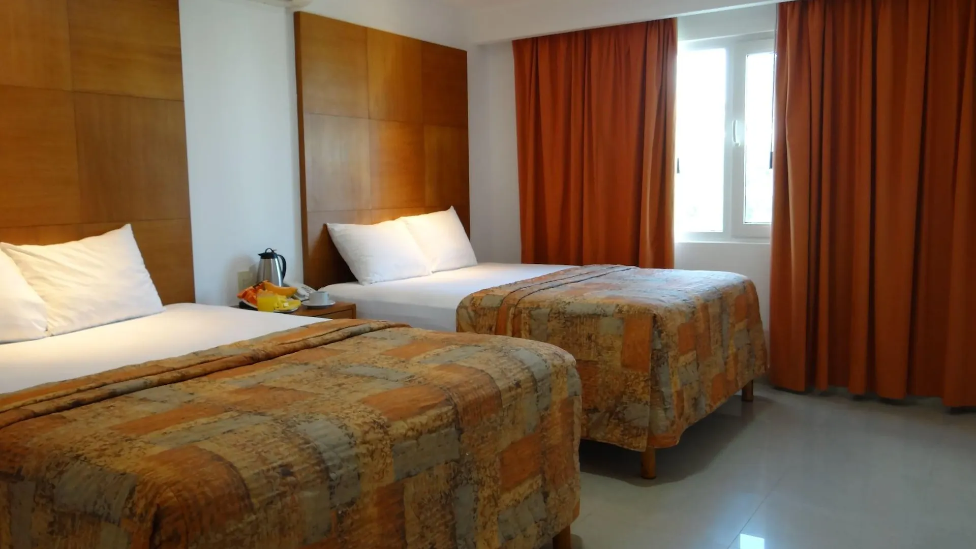 Hotel Suites Gaby Cancún 4*,