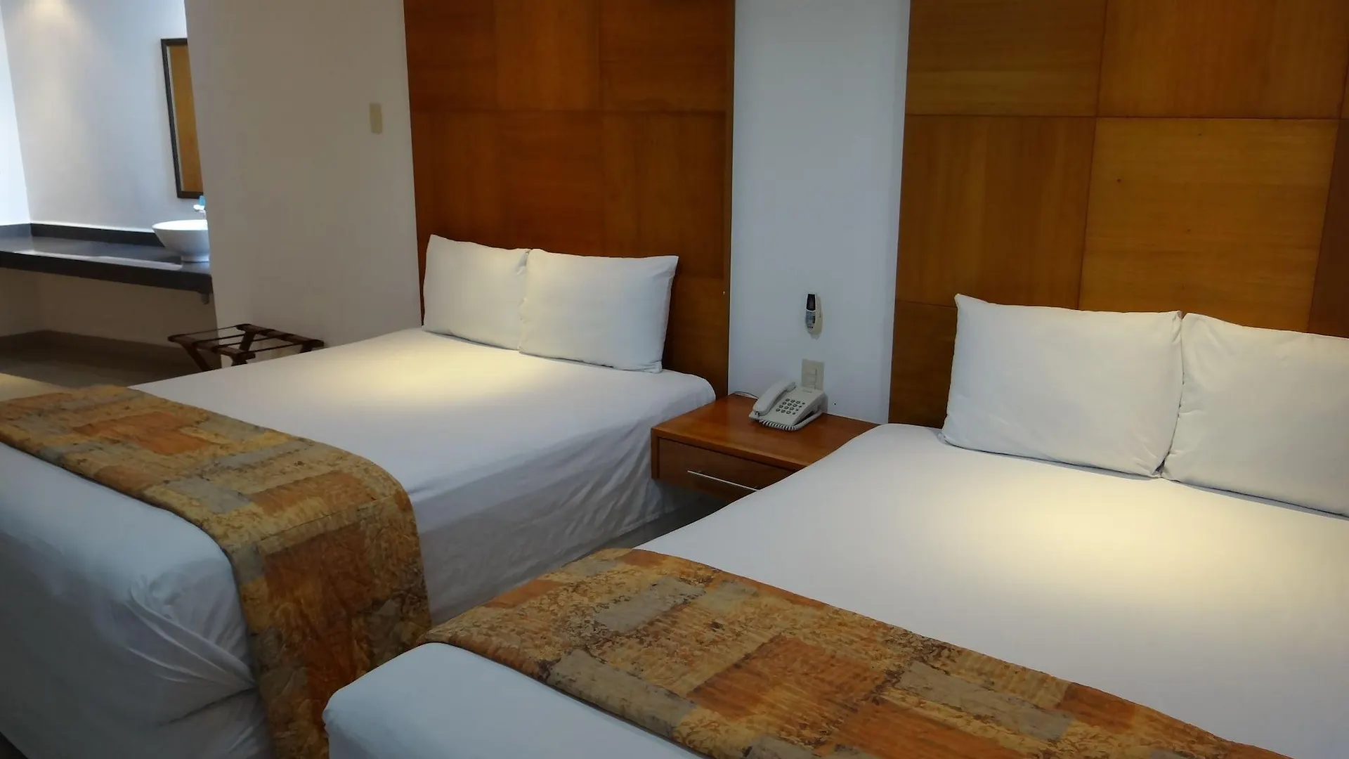 Hotel Suites Gaby Cancún 4*,  Messico
