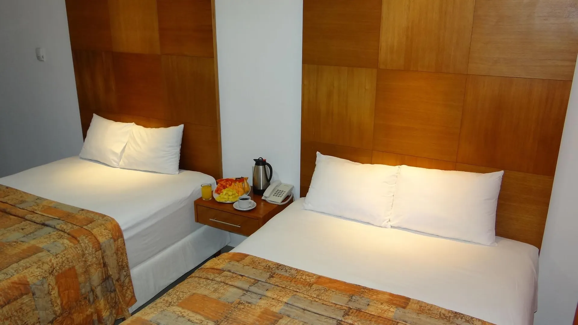 Hotel Suites Gaby Cancún 4*,