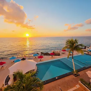 https://coral-princess-golf-dive-resort.allrivieramayahotels.com
